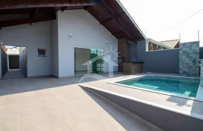Casa térrea com edícula à venda com piscina, 3 quarto(s),  sendo 1 suíte(s)  no bairro oasis, 600 metros da praia, peruíbe-sp