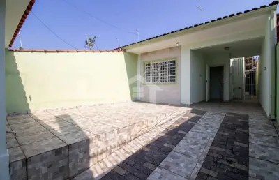 Casa térrea à venda , 2 quarto(s),  sendo 1 suíte(s)  no bairro flórida, 900 metros da praia, peruíbe-sp