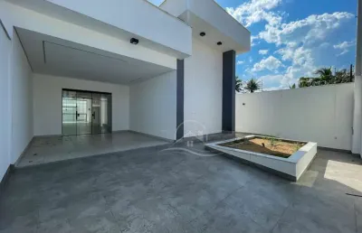Casa térrea à venda com piscina, 3 quarto(s),  sendo 2 suíte(s)  no bairro jardim icaraiba, 50 metros da praia, peruíbe-sp