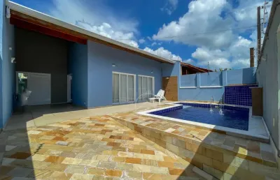 Casa térrea com piscina à venda com piscina, 4 quarto(s),  sendo 2 suíte(s)  no bairro oasis, 250 metros da praia, peruíbe-sp