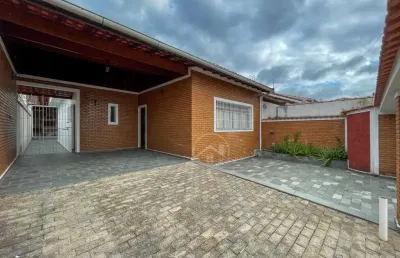 Casa térrea à venda , 3 quarto(s),  sendo 1 suíte(s)  no bairro centro, 950 metros da praia, peruíbe-sp