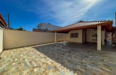 Casa térrea à venda , 4 quarto(s),  sendo 0 suíte(s)  no bairro centro, 950 metros da praia, peruíbe-sp