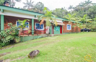 Hotel pousada à venda , 4 quarto(s),  sendo 4 suíte(s)  no bairro guaraú, 0 metros da praia, peruíbe-sp