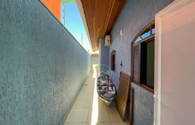 Casa térrea com piscina à venda com piscina, 4 quarto(s),  sendo 2 suíte(s)  no bairro oasis, 250 metros da praia, peruíbe-sp
