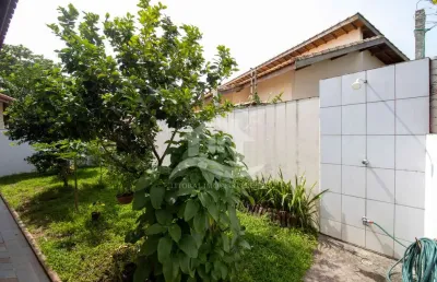 Casa térrea à venda , 3 quarto(s),  sendo 1 suíte(s)  no bairro stella maris, 200 metros da praia, peruíbe-sp