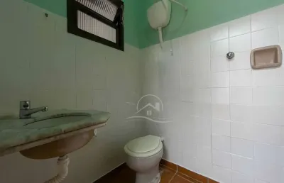 Casa térrea com edícula à venda , 3 quarto(s),  sendo 1 suíte(s)  no bairro josedy, 250 metros da praia, peruíbe-sp