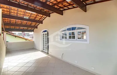 Casa térrea à venda , 4 quarto(s),  sendo 4 suíte(s)  no bairro oasis, 240 metros da praia, peruíbe-sp