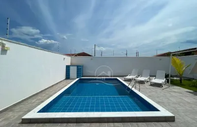 Casa térrea à venda com piscina, 3 quarto(s),  sendo 1 suíte(s)  no bairro jardim beira mar, 900 metros da praia, peruíbe-sp