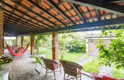 Casa térrea à venda , 3 quarto(s),  sendo 1 suíte(s)  no bairro oasis, 600 metros da praia, peruíbe-sp