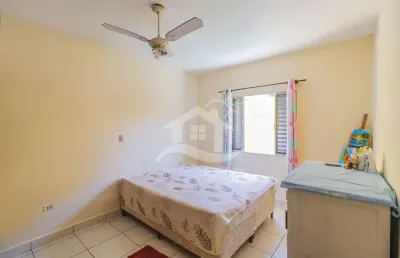 Casa térrea à venda com piscina, 3 quarto(s),  sendo 1 suíte(s)  no bairro oasis, 0 metros da praia, peruíbe-sp