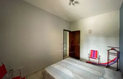 Casa térrea com piscina à venda com piscina, 2 quarto(s),  sendo 0 suíte(s)  no bairro jardim casablanca, 750 metros da praia, peruíbe-sp