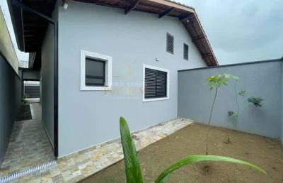 Casa térrea à venda com piscina, 2 quarto(s),  sendo 1 suíte(s)  no bairro park daville, 2000 metros da praia, peruíbe-sp