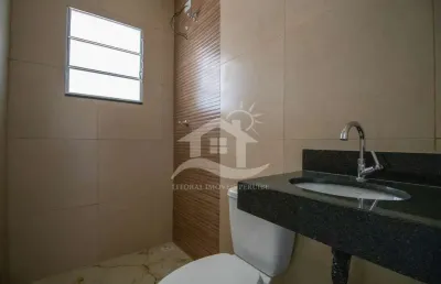 Casa térrea à venda com piscina, 3 quarto(s),  sendo 1 suíte(s)  no bairro flora rica, 1500 metros da praia, peruíbe-sp
