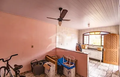 Casa térrea à venda , 3 quarto(s),  sendo 1 suíte(s)  no bairro jardim barra de jangadas, 800 metros da praia, peruíbe-sp