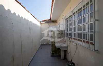 Casa térrea à venda , 2 quarto(s),  sendo 1 suíte(s)  no bairro ribamar, 750 metros da praia, peruíbe-sp