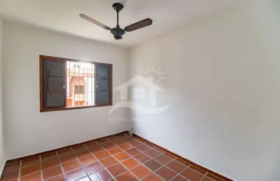 Casa térrea com edícula à venda , 2 quarto(s),   no bairro são joão batista, 500 metros da praia, peruíbe-sp