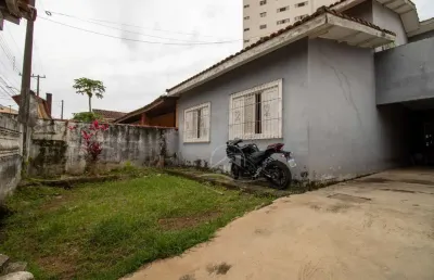 Casa sobrado à venda , 3 quarto(s),  sendo 1 suíte(s)  no bairro centro, 200 metros da praia, peruíbe-sp