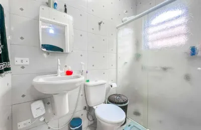 Casa térrea à venda , 3 quarto(s),  sendo 1 suíte(s)  no bairro oasis, 300 metros da praia, peruíbe-sp