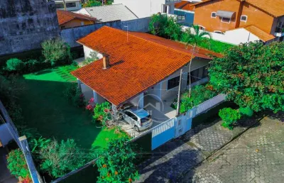Casa térrea à venda , 3 quarto(s),  sendo 1 suíte(s)  no bairro são joão batista, 200 metros da praia, peruíbe-sp