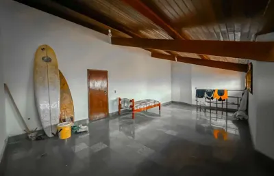 Casa térrea à venda , 3 quarto(s),  sendo 1 suíte(s)  no bairro stella maris, 100 metros da praia, peruíbe-sp
