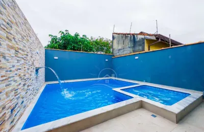 Casa térrea com piscina à venda com piscina, 2 quarto(s),  sendo 1 suíte(s)  no bairro josedy, 1000 metros da praia, peruíbe-sp