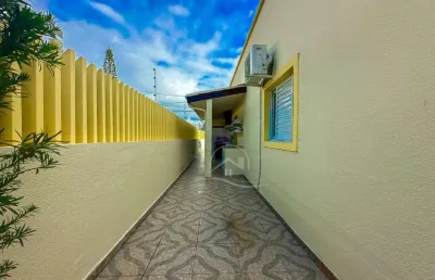Casa térrea com piscina à venda , 3 quarto(s),  sendo 3 suíte(s)  no bairro cidade nova peruíbe, 150 metros da praia, peruíbe-sp