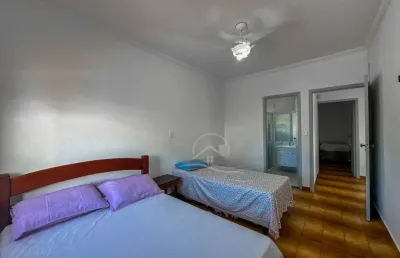 Casa sobrado à venda , 5 quarto(s),  sendo 3 suíte(s)  no bairro três marias, 50 metros da praia, peruíbe-sp