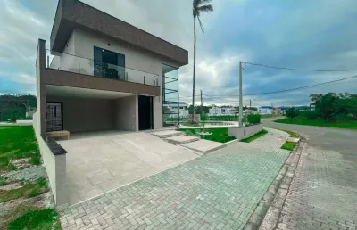 Casa sobrado novo à venda , 4 quarto(s),  sendo 3 suíte(s)  no bairro residencial bosque três marias, 2 metros da praia, peruíbe-sp
