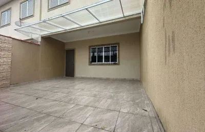 Deslumbre à beira-mar: sobrado de luxo com 3 dormitórios e mais, seu refúgio costeiro aguarda!