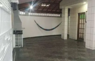 Sobrado com 4 dormitórios à venda, 139 m² por r$ 660.000 - aviação - praia grande/sp