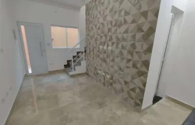 Sobrado incrível na vila guilhermina em praia grande, apenas 500 metros da praia!