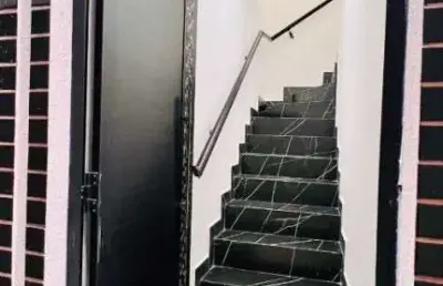 Excelente oportunidade sobreposta alta em
condomínio