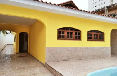 Excelente casa isolada no maracanã com 4 suítes e 4 vagas!!!