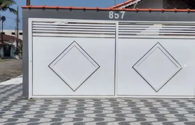 Excelente casa no maracanã com 2 suítes e 2 vagas!!!