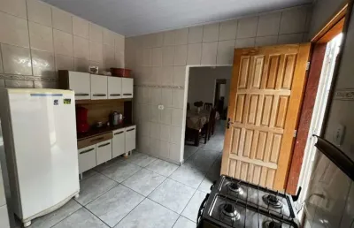 Excelente casa geminada de 2 dormitórios no maracanã!!!