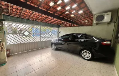 Casa com 3 quartos à venda na Rua Maracanã, 383, Balneário Maracanã, Praia Grande