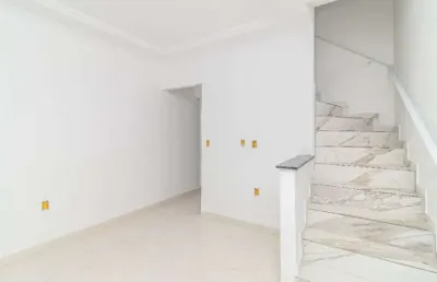 Sobrado com 2 quartos,  á venda no bairro  solemar praia grande aqui na imobiliaria consulte imoveis.