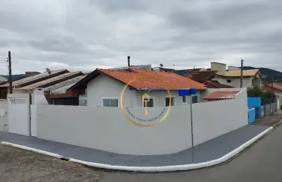 Casa geminada em são josé –  de esquina e com terreno amplo