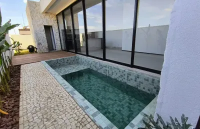 Casa em condomínio fechado com 3 quartos à venda no Jardim Sul, Uberlândia 