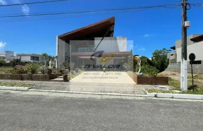 Vendo casa em condomínio fechado, com 360 m2, 5 quartos sendo 4 suítes, sala p/ 3 ambientes, 4 vgs