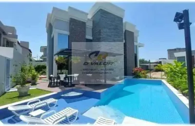 Vendo casa, porteira fechada, com 334 m², 4 quartos s/ 3 suítes, escritório, piscina e 4 vagas