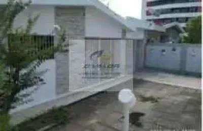 Vendo casa 200m² construídos com terreno de 12x28(336m²), 04 quartos (sendo 02 suítes), 03 vagas de garagem