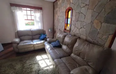 Casa com 4 dormitórios à venda, 120 m² por r$ 550.000,00 - vargem grande - nova friburgo/rj