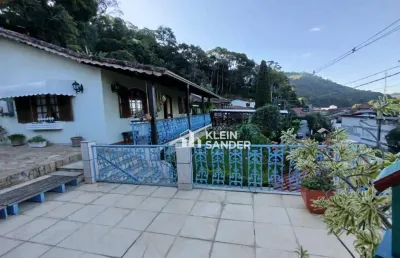 Casa com 4 dormitórios à venda, 182 m² por r$ 1.100.000,00 - cônego - nova friburgo/rj