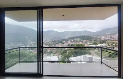 Casa com 3 dormitórios à venda, 224 m² por r$ 1.100.000,00 - cônego - nova friburgo/rj