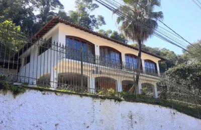 Casa com 3 dormitórios à venda, 254 m² por r$ 949.000,00 - parque são clemente - nova friburgo/rj