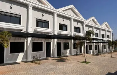 Casa em condomínio fechado com 2 quartos para alugar na Rua Das Dálias, 83, Jardim Holanda, Holambra