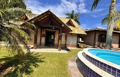 Casa à venda  pé na água em bragança paulista, condomínio fechado .
