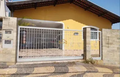Ótima casa térrea com edícula à venda no swift em campinas.