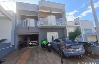 Lindo sobrado à venda no condomínio horto florestal iii em, sorocaba/sp